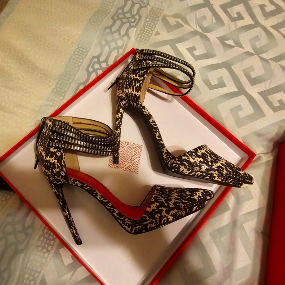 Tamar Braxton Snakeskin pattern 4 inch heels